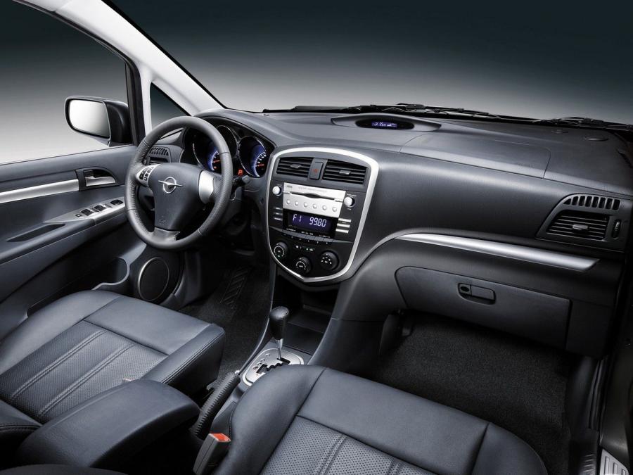 Интерьер Haima H2 2009 года  (фото 5 из 7)